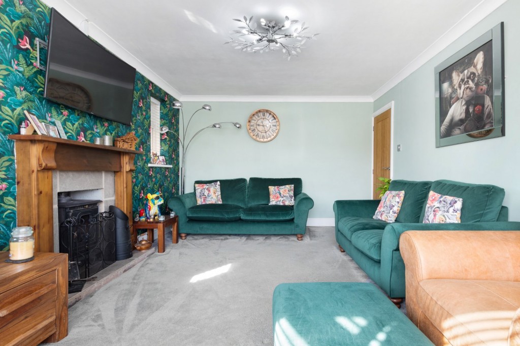 Holton-Le-Clay, Grimsby