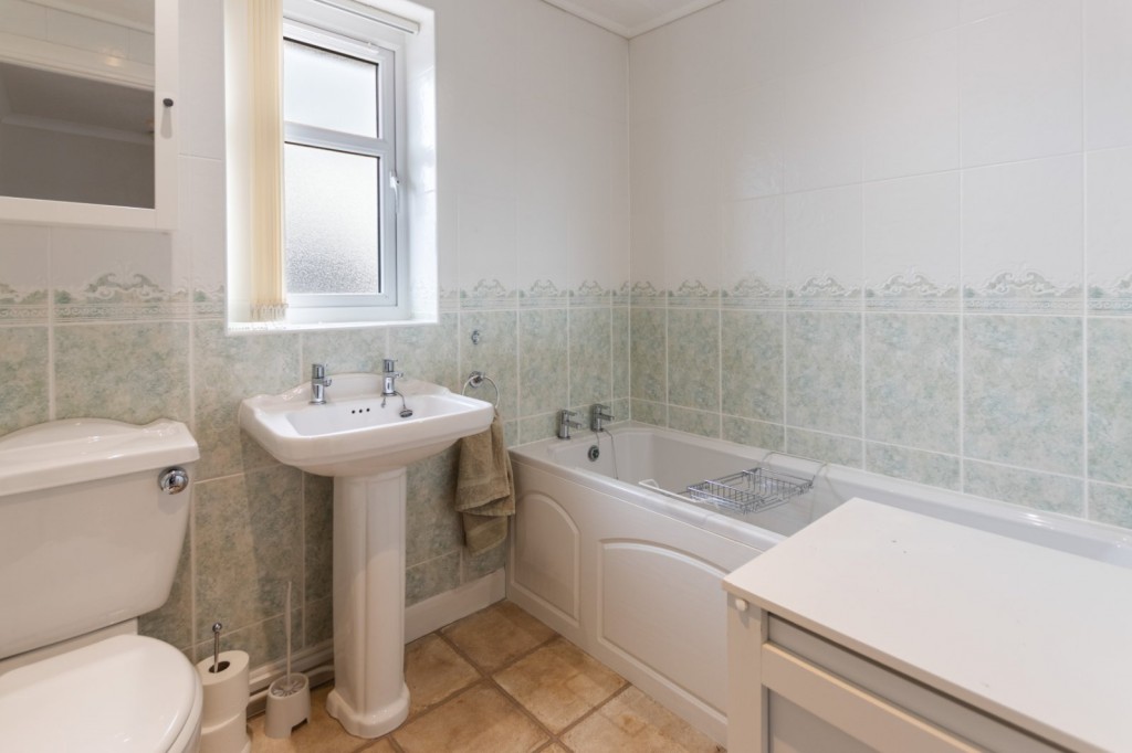 Waltham, Grimsby
