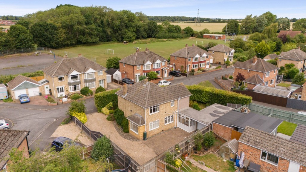 Waltham, Grimsby