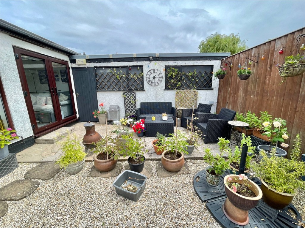 New Waltham, Grimsby