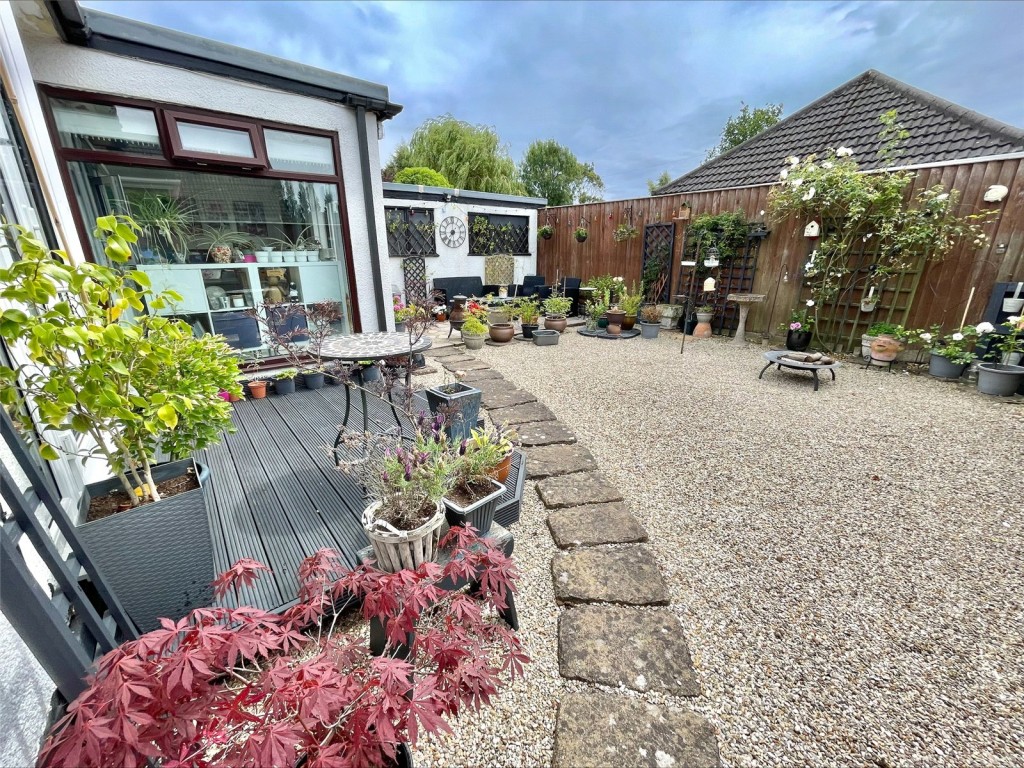 New Waltham, Grimsby