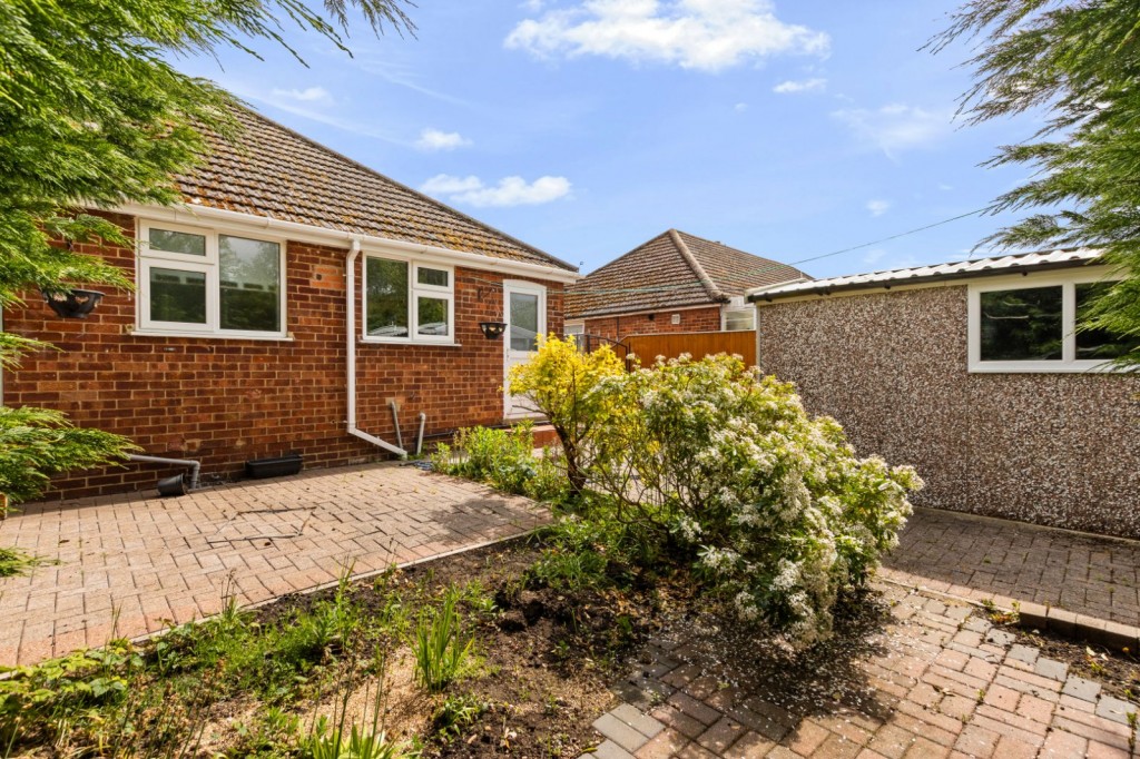 New Waltham, Grimsby