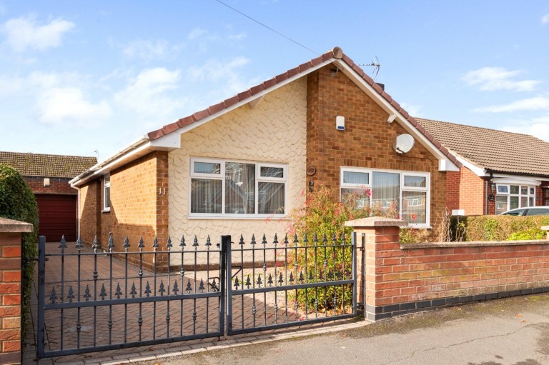 New Waltham, N E Lincs