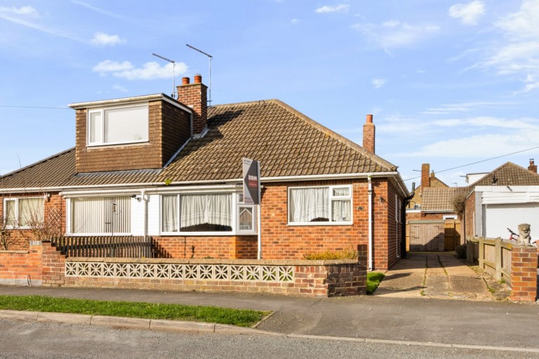 Holton le Clay, Grimsby