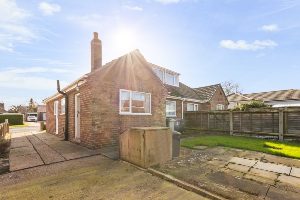 Holton le Clay, Grimsby