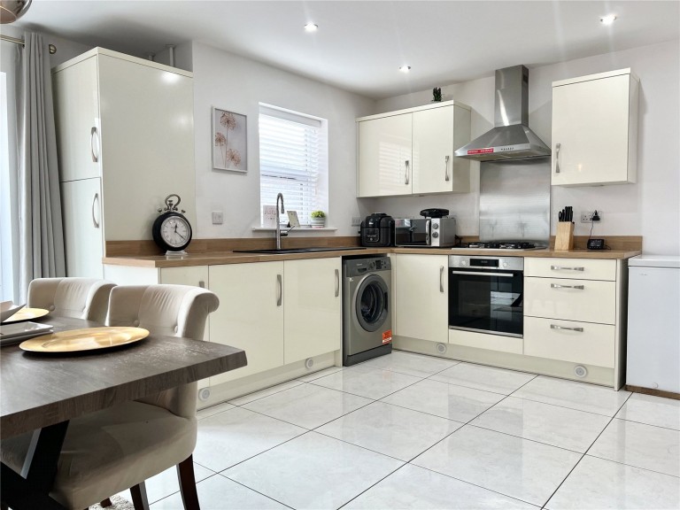 New Waltham, Grimsby