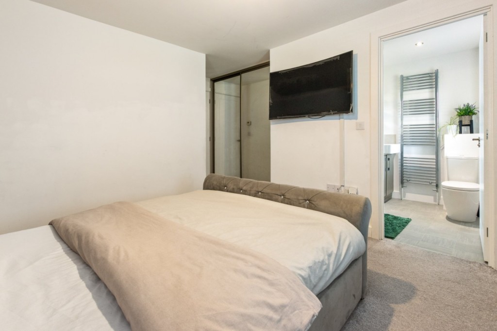 New Waltham, Grimsby