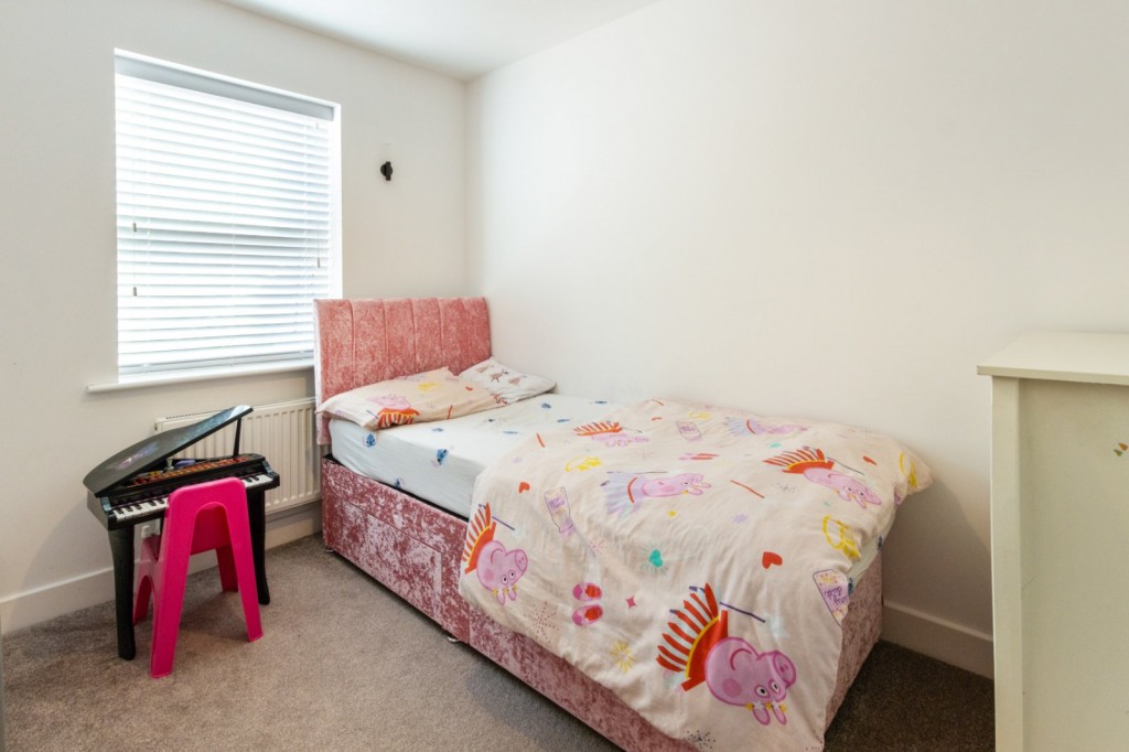 New Waltham, Grimsby