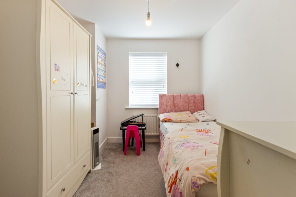 New Waltham, Grimsby