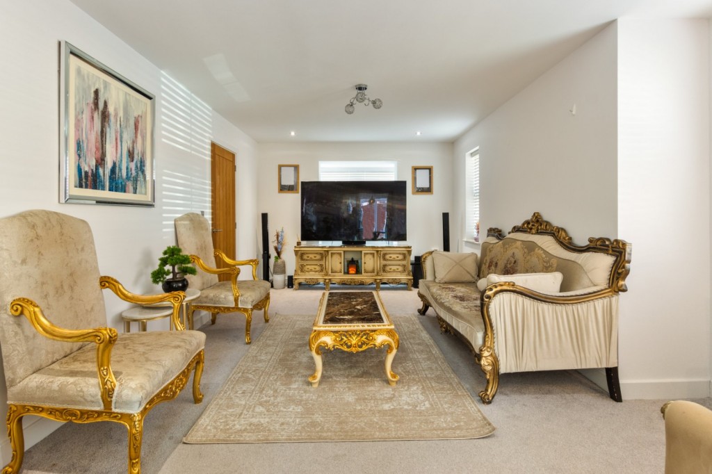 New Waltham, Grimsby