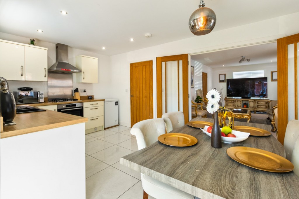 New Waltham, Grimsby