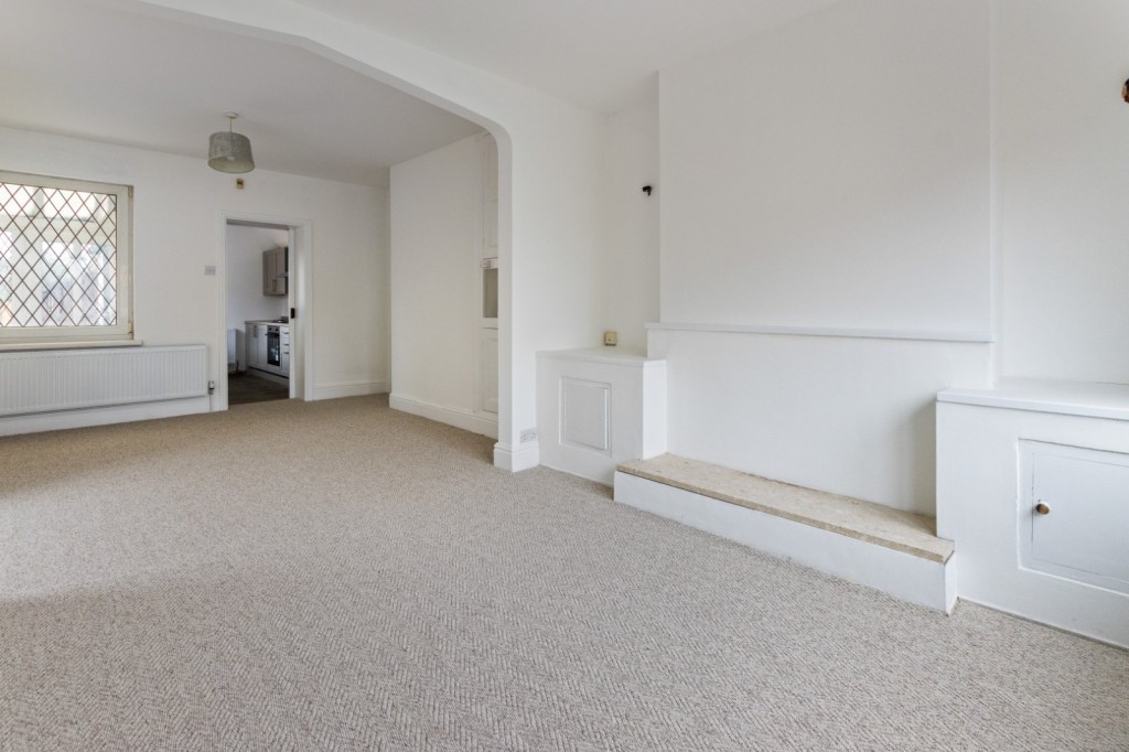 Cemetery Road, Winterton