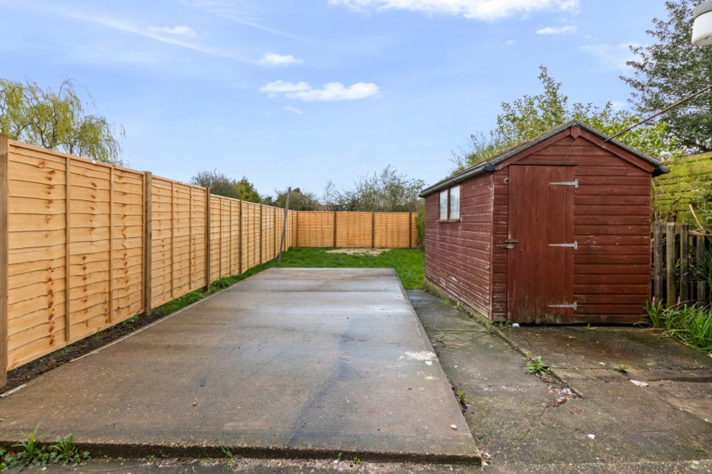 Cemetery Road, Winterton