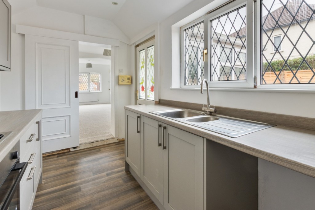 Cemetery Road, Winterton