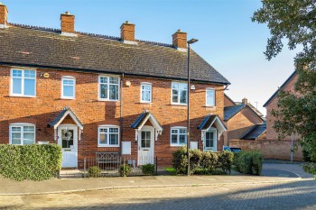 White Clover Square, Lymm