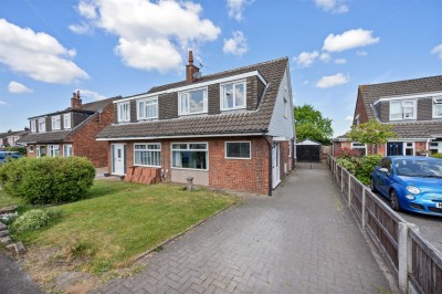 View full details for St. Peters Close, Lymm