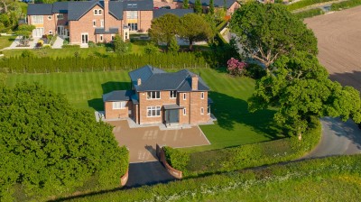View full details for Crouchley Lane, Lymm