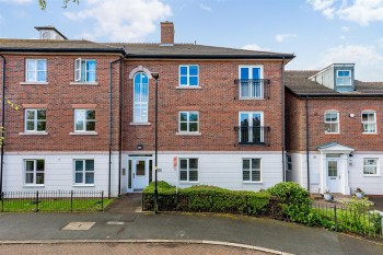 White Clover square, Lymm