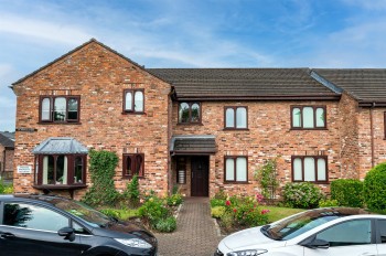Cyril Bell Close, Lymm