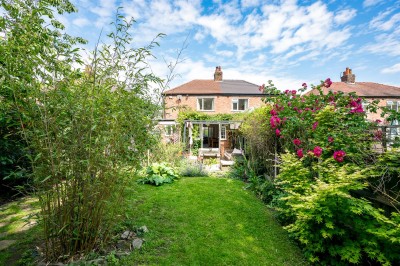 View full details for Albany Road, Lymm