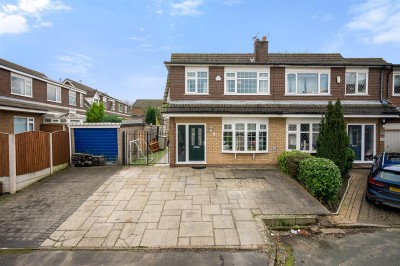View full details for Langdale Avenue, Lymm