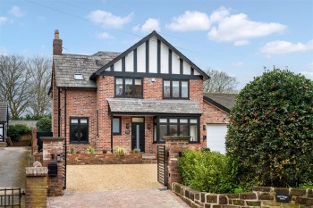 Ferry Lane, Thelwall