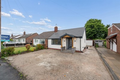 View full details for Prestbury Drive, Thelwall, Warrington