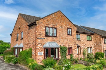 Cyril Bell Close, Lymm