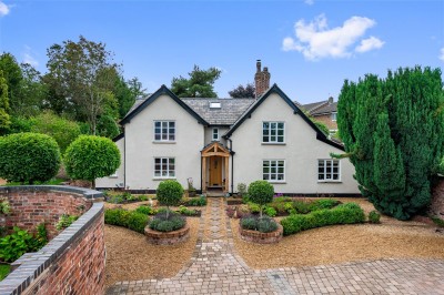 View full details for Fletchers Lane, Lymm