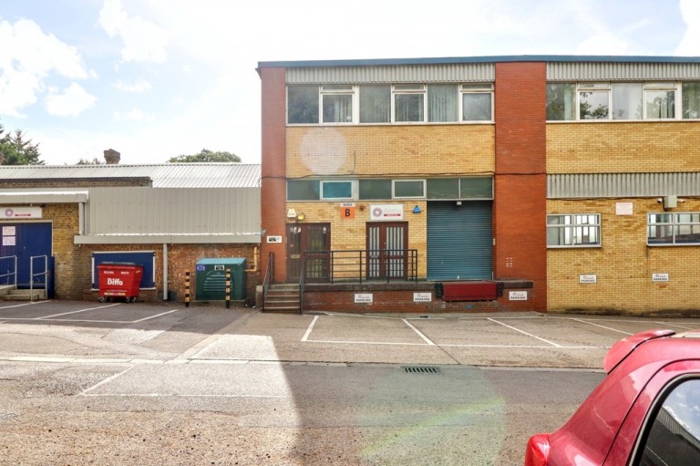 Queens Estate, Queens Road