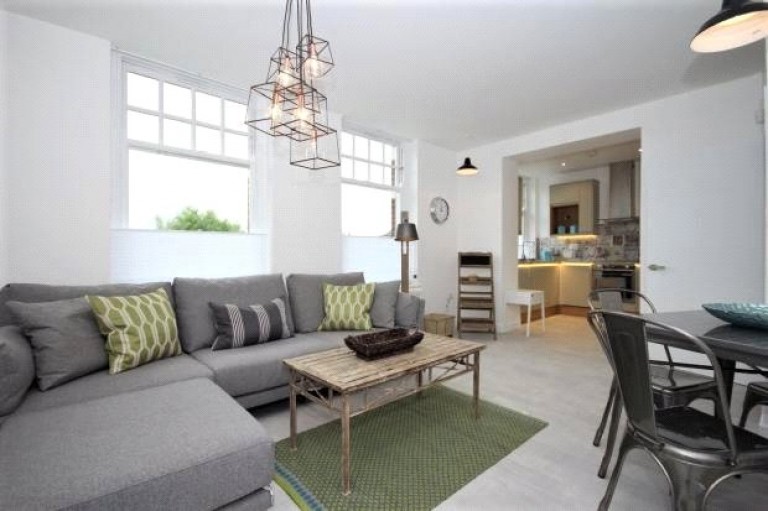 High Street, Willesden, London