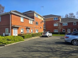 Broad Lane, Lower Eastern Green