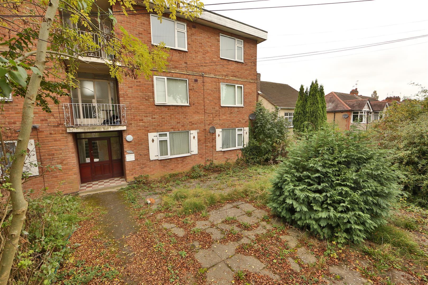 London Road, Whitley