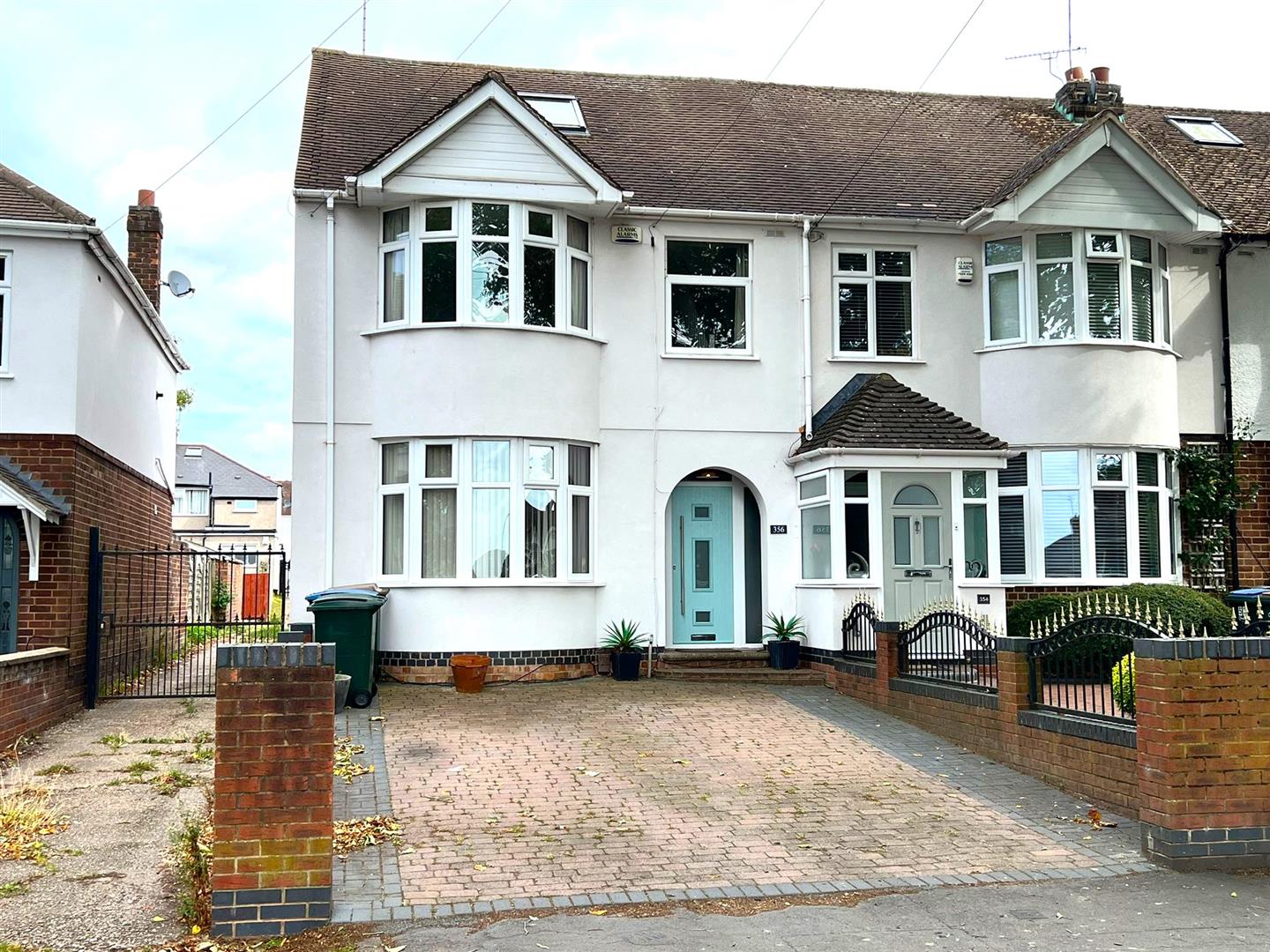 Holyhead Road, Coundon