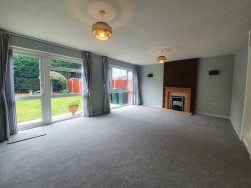 Dorchester Way, Clifford Park