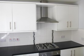 Delage Close, Longford