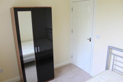 Delage Close, Longford