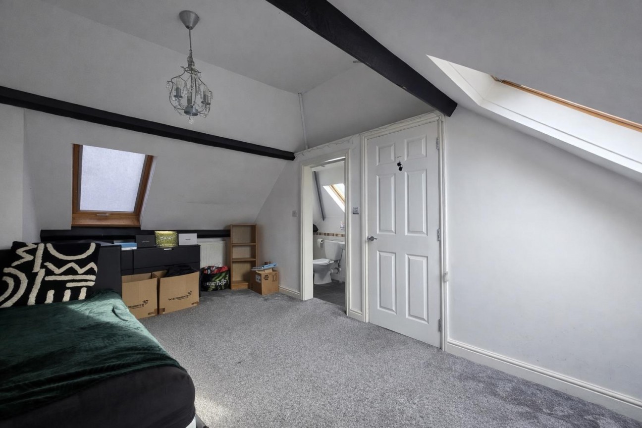 The Park Paling, Cheylesmore