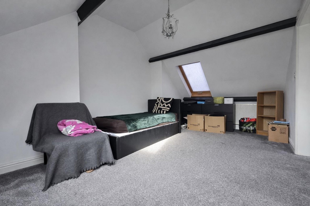 The Park Paling, Cheylesmore