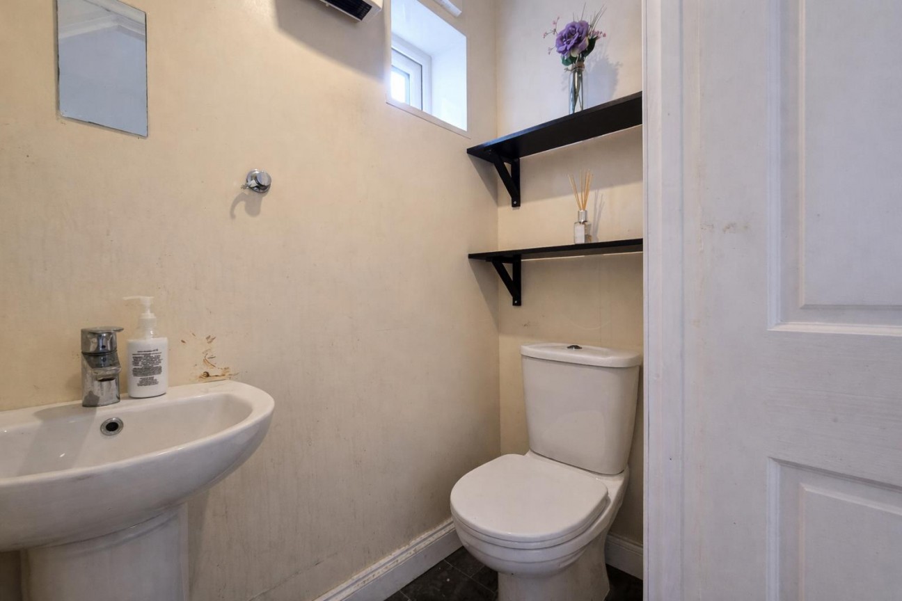 The Park Paling, Cheylesmore