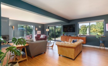 Bathingbourne Lane, Bathingbourne.