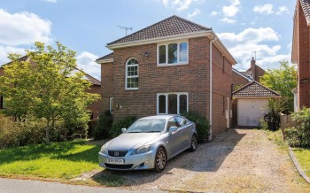 Green Lane, Medham Village, Cowes.