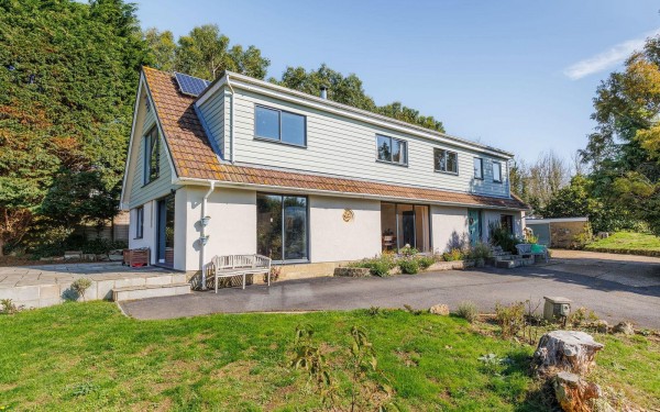 View full details for Bathingbourne Lane, Bathingbourne