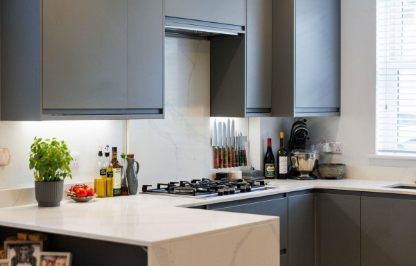 View full details for Deauville Avenue