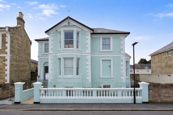 View full details for The Strand, Ryde