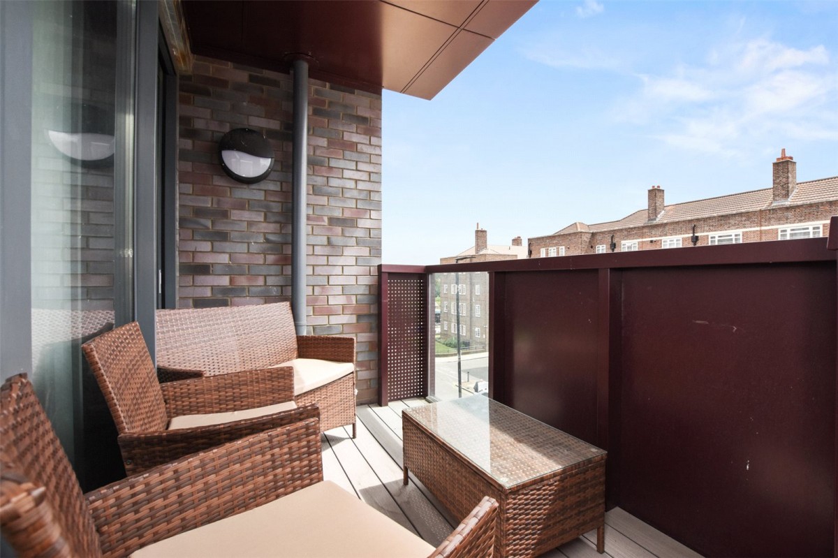 17 Bermuda Way, London