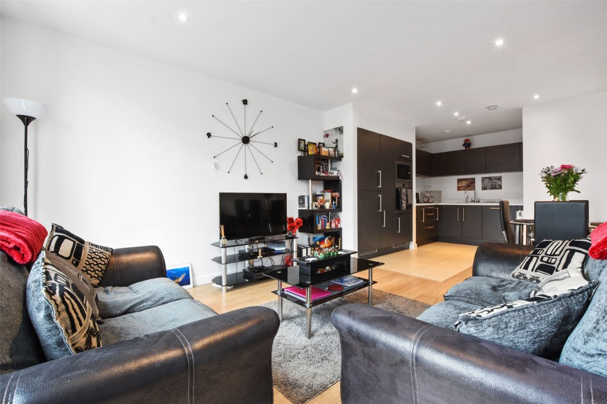 17 Bermuda Way, London