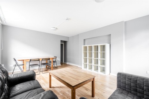 Hollybush Gardens, London