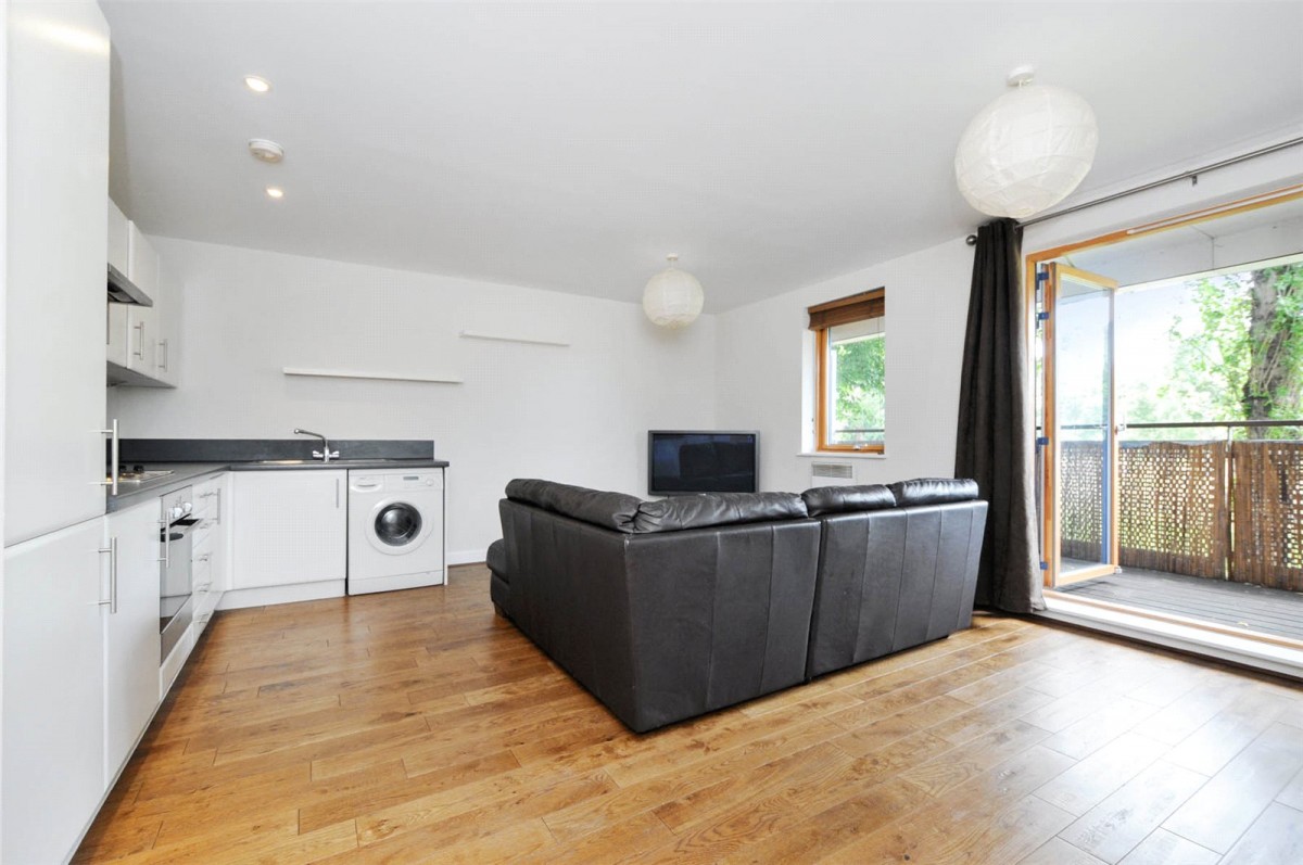 Meath Crescent, London