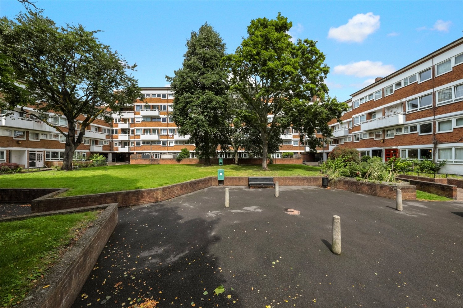 Pownall Road, London